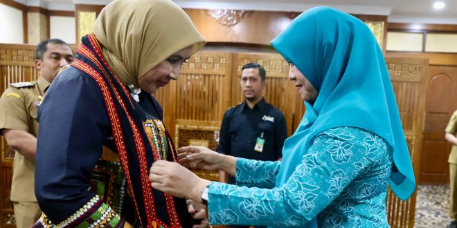 Pj Ketua TP PKK Aceh Sambut Kedatangan Ketua TP PKK Pusat